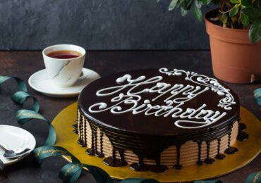 The Ultimate Guide to Choosing the Perfect Birthday Cake